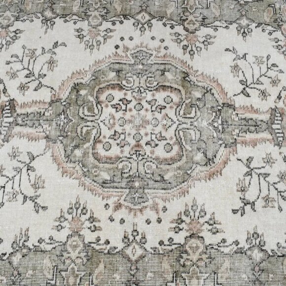 Vintage Hand Knotted Accent Rug - Picture 4 of 7